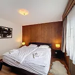 Apartment Cimeblanche 203 *